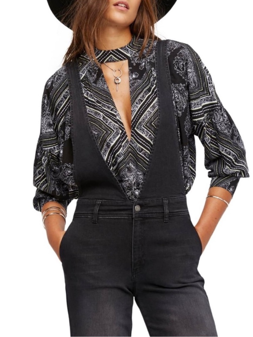 💋Free People Black Printed Choker Keyhole Blouse Medium NWT